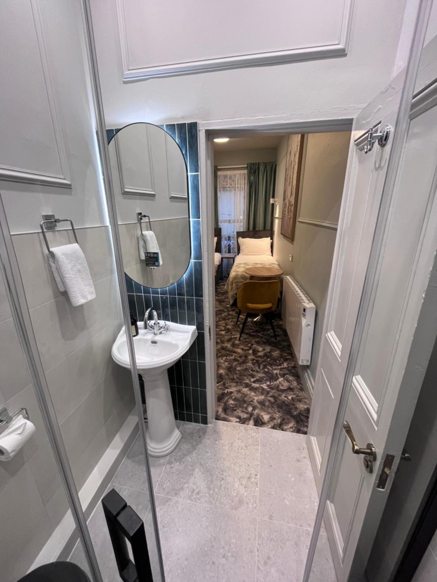 Topper'S Rooms Guest Accommodation Carrick on Shannon Εξωτερικό φωτογραφία